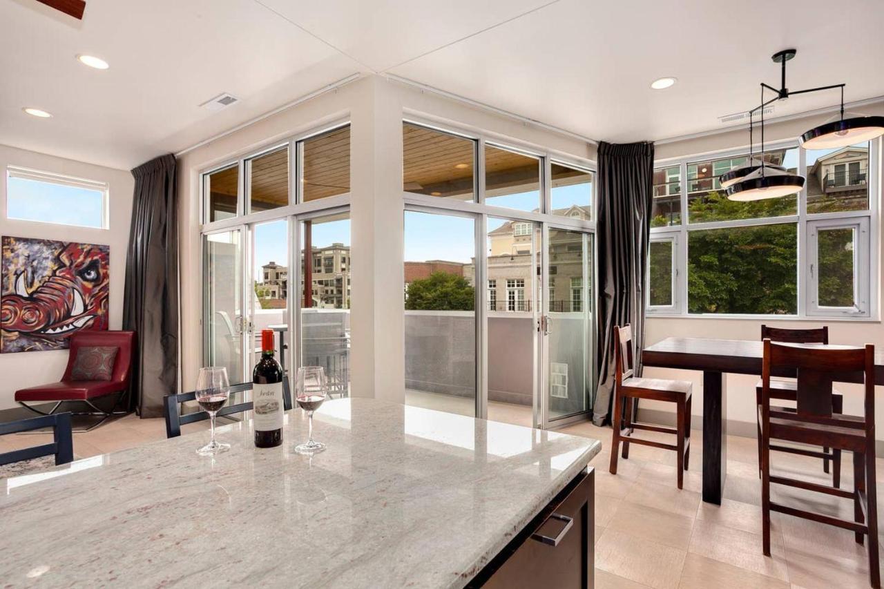 Dickson St Condo - On Dickson Street - Fayetteville Entertainment Hub المظهر الخارجي الصورة